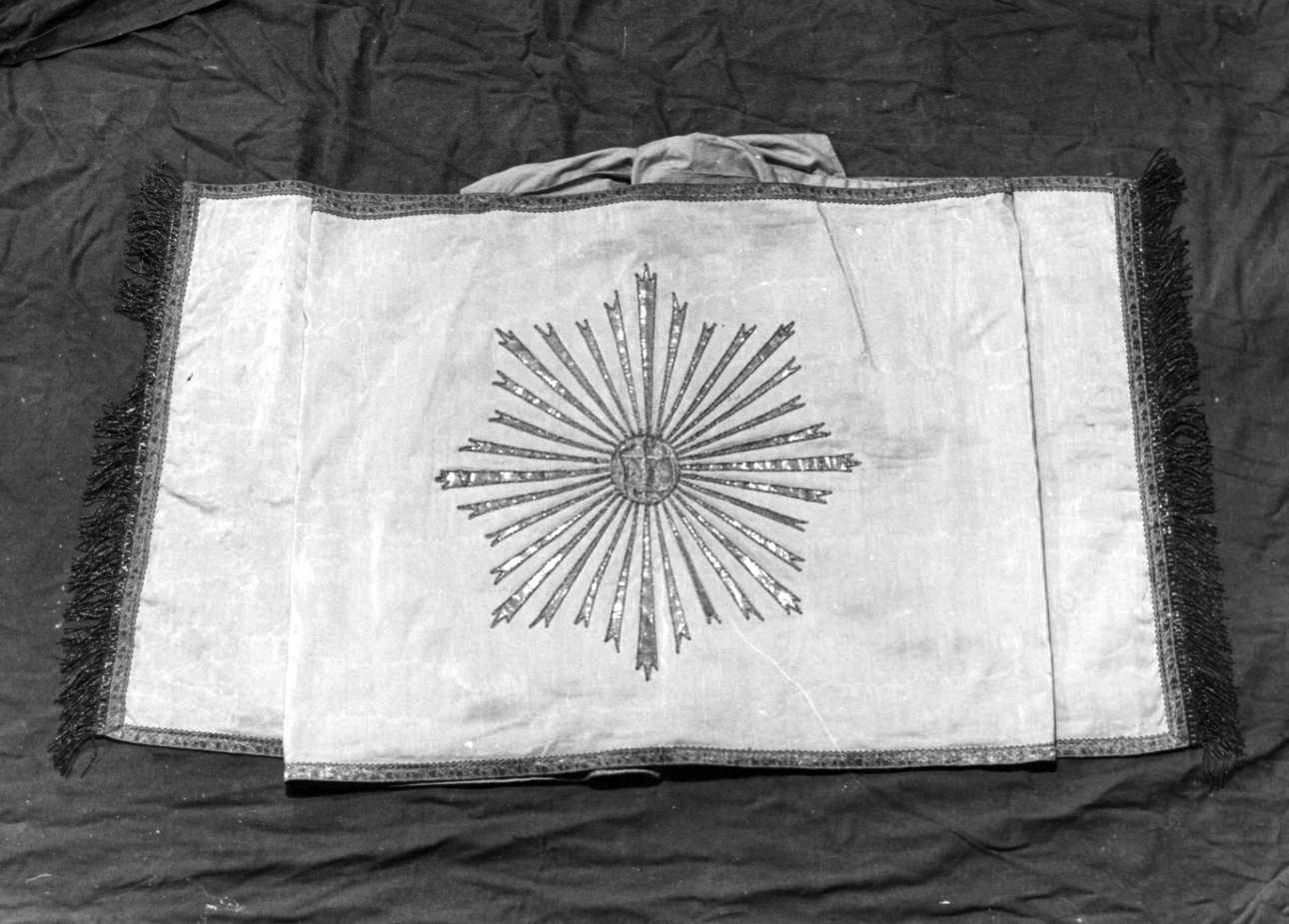 velo omerale, opera isolata - manifattura italiana (sec. XIX)