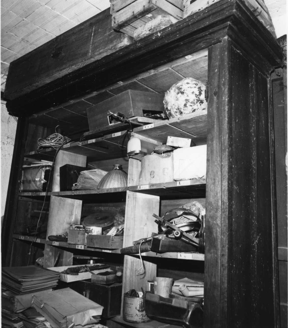 armadio per archivi di confraternita, opera isolata - bottega piemontese (metà sec. XVIII)