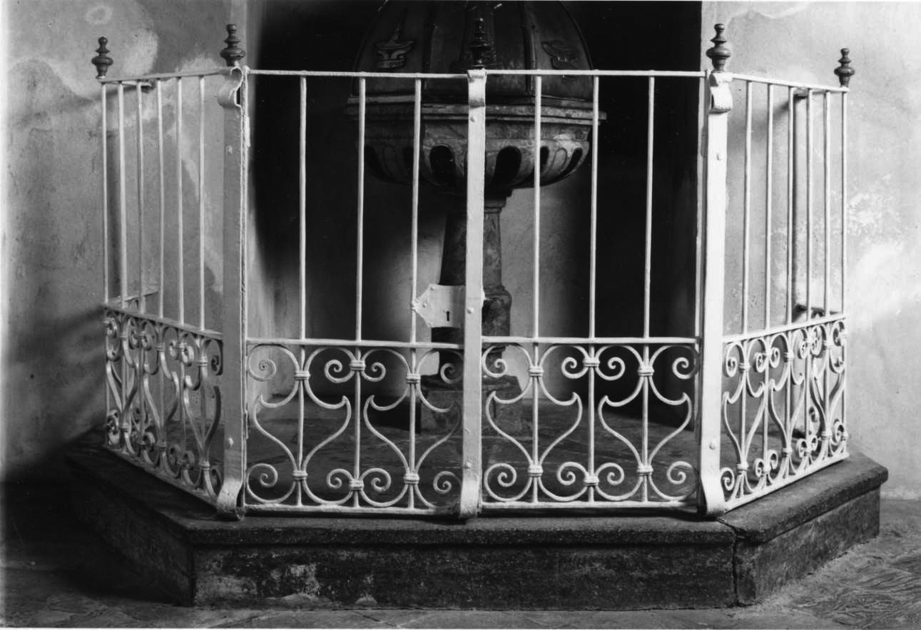 cancellata del fonte battesimale, opera isolata - bottega piemontese (prima metà sec. XX)