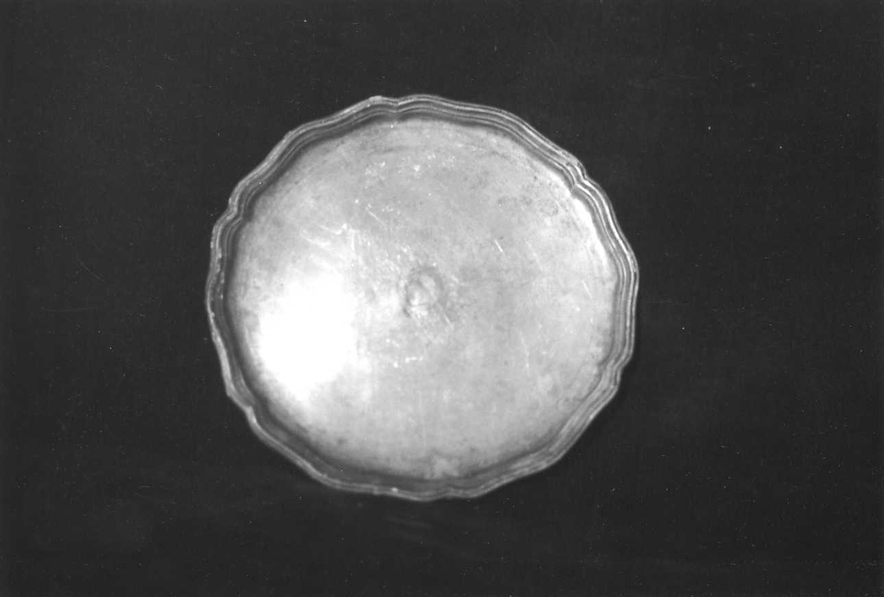 alzata, frammento - bottega tedesca (sec. XVIII)