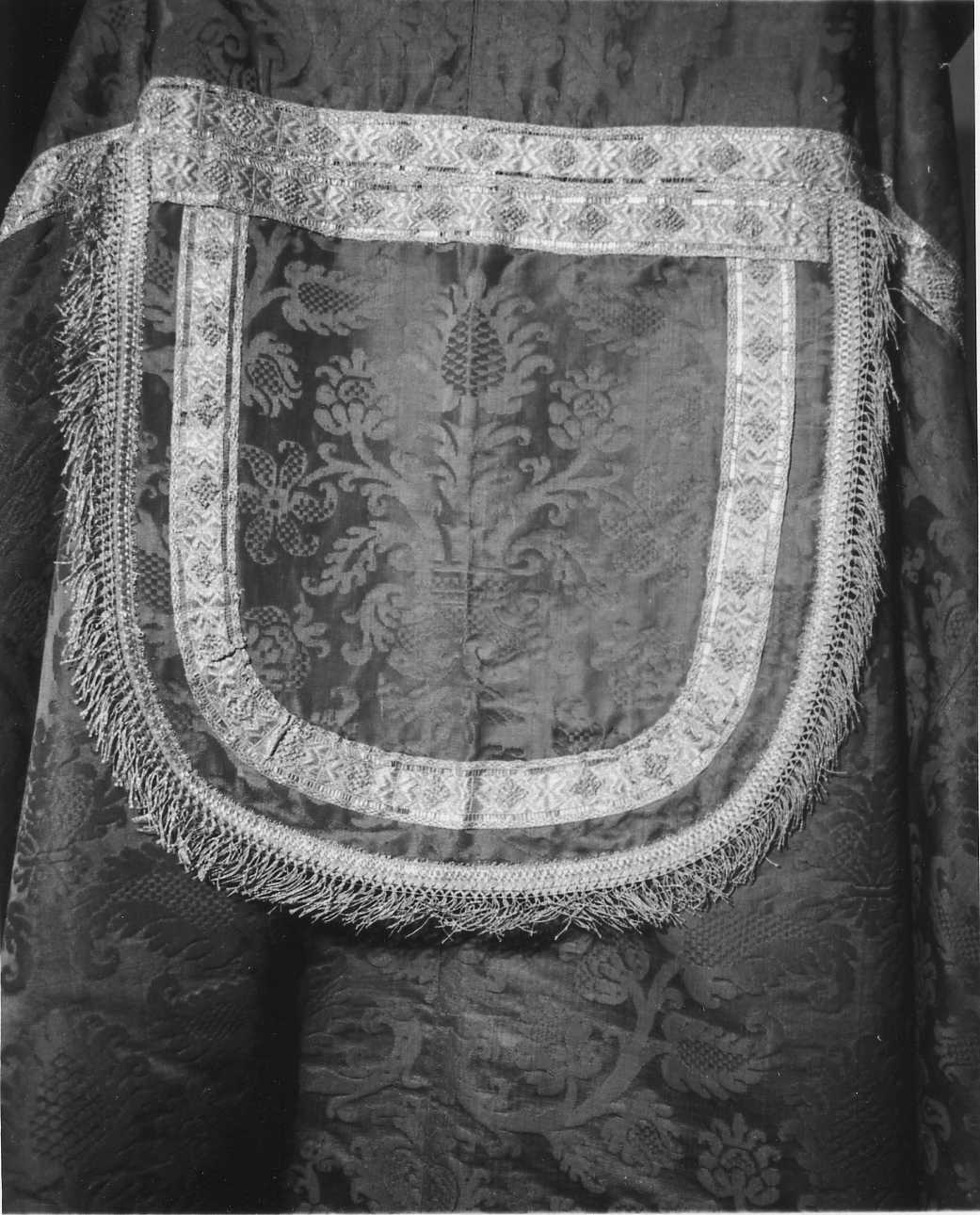 paramento liturgico, insieme - manifattura italiana (inizio sec. XVII)