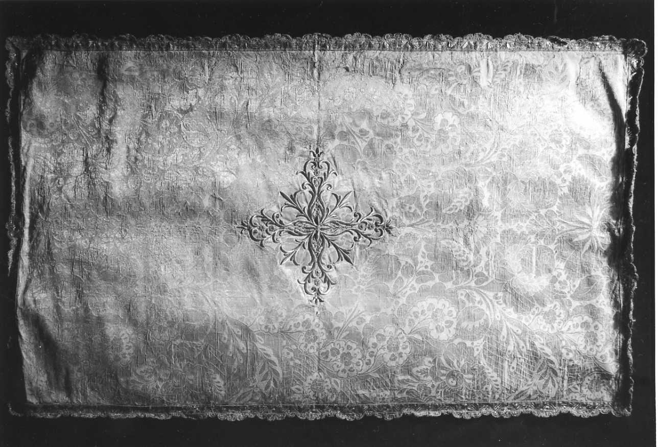 grembiule, elemento d'insieme - manifattura italiana (inizio sec. XVIII)