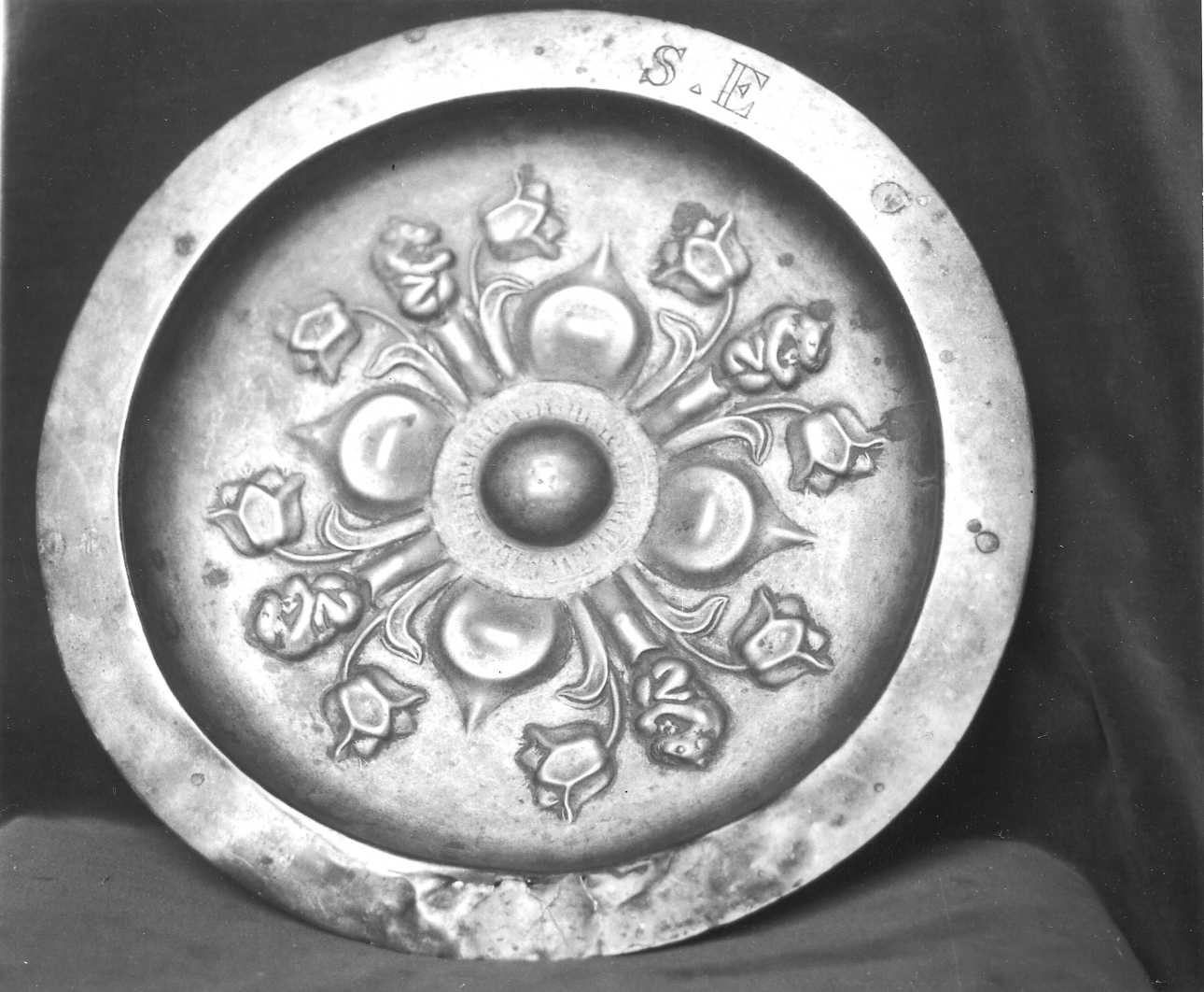 piatto per elemosine, opera isolata - bottega italiana (sec. XVI)