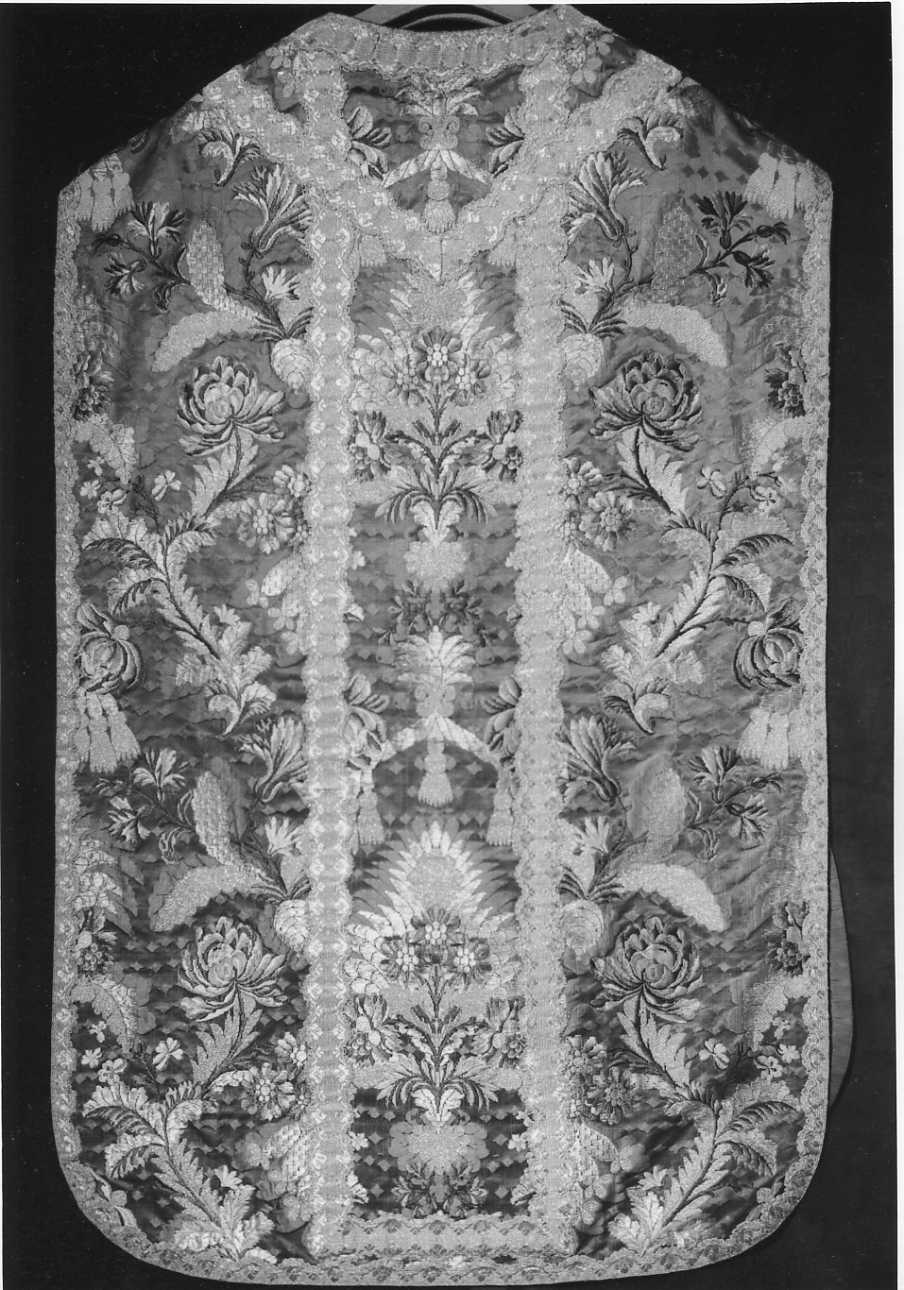 paramento liturgico, insieme - manifattura lionese (secondo quarto sec. XVIII)