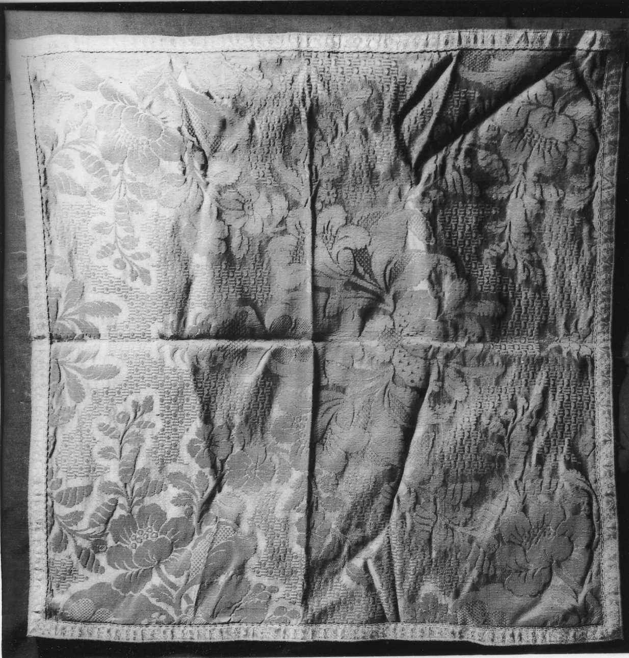 velo di calice, opera isolata - manifattura italiana (metà sec. XVIII)