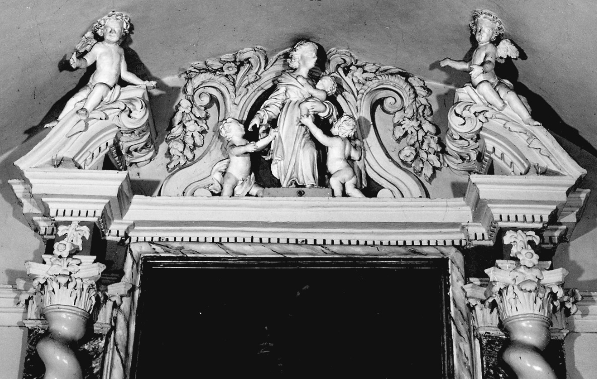 Carità (decorazione plastica, opera isolata) - bottega piemontese (metà sec. XVII)