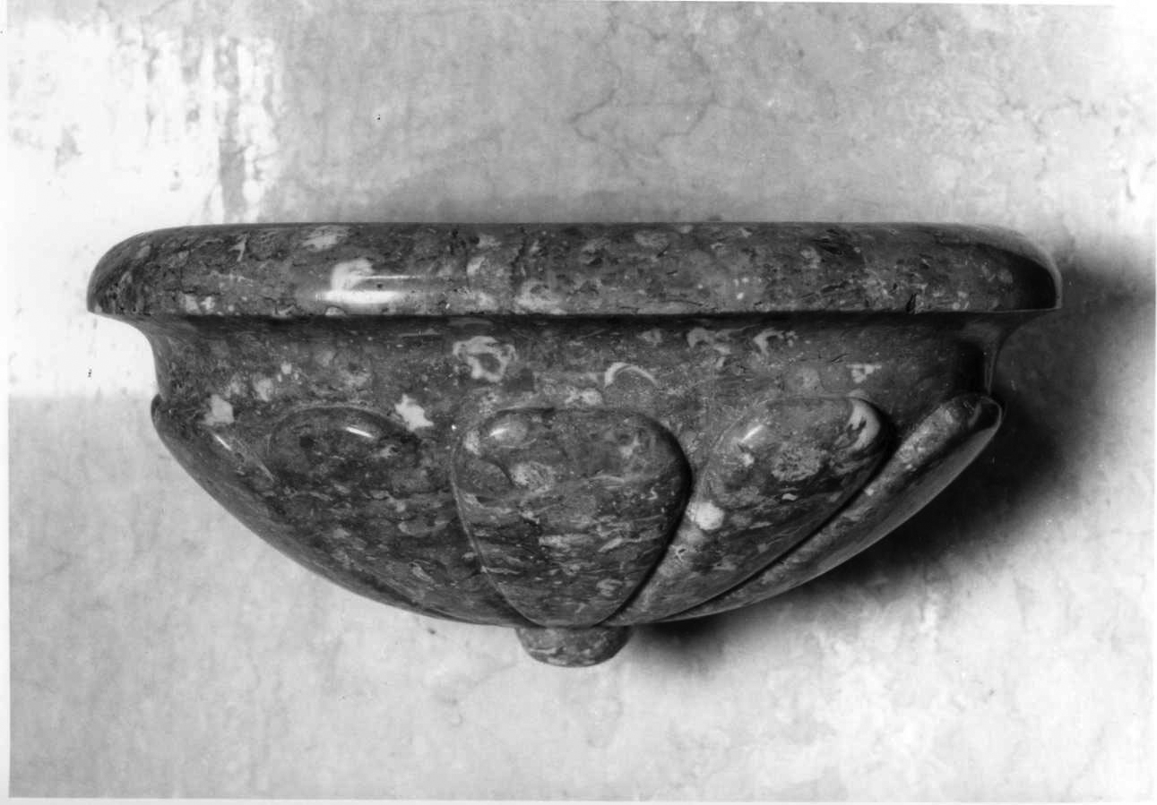 acquasantiera pensile, serie - bottega astigiana (sec. XVIII)