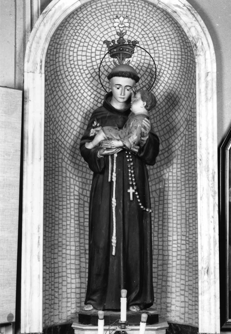 Sant'Antonio da Padova (statua, opera isolata) di Ruffino Enrico Ditta (prima metà sec. XX)