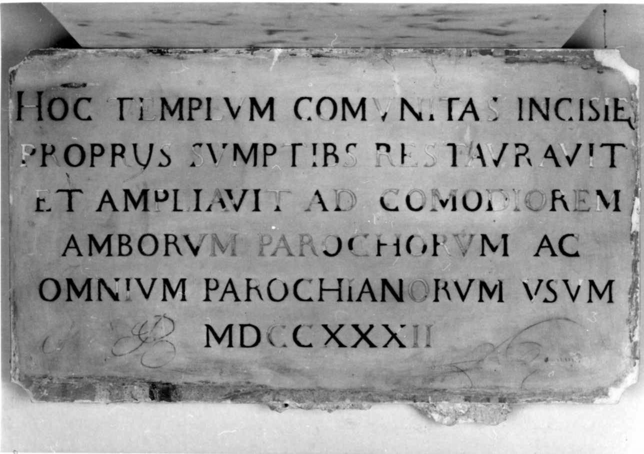 lapide commemorativa, opera isolata - bottega piemontese (secondo quarto sec. XVIII)