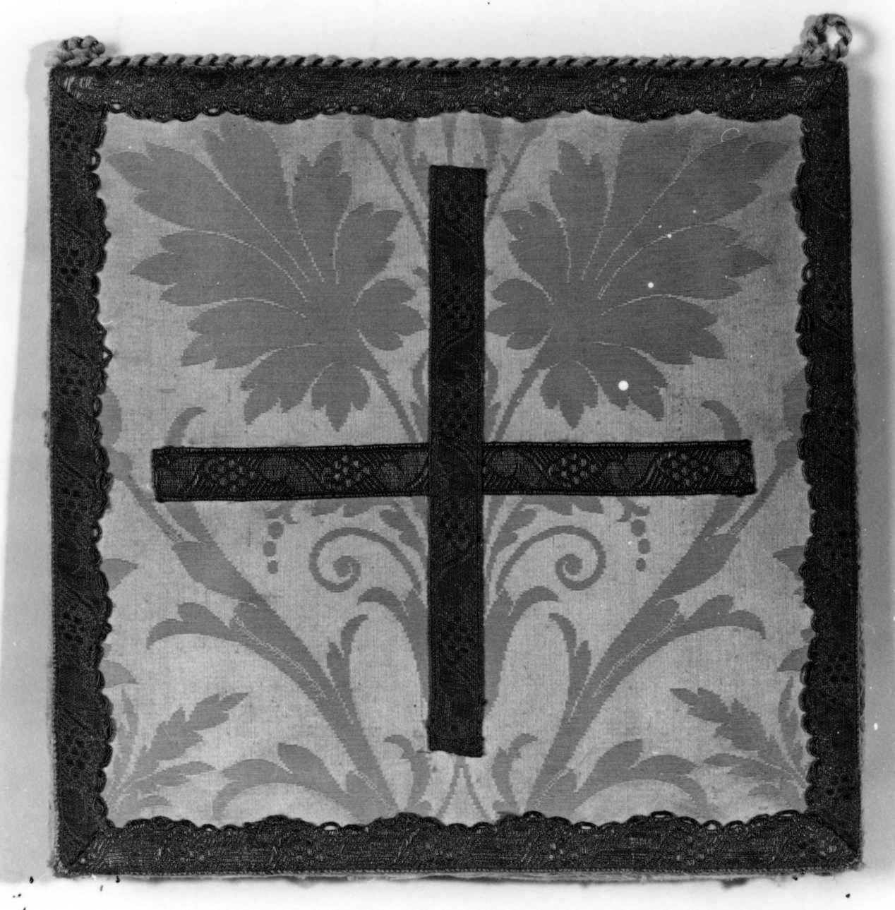 borsa del corporale, elemento d'insieme di Bertarelli Fratelli Ditta (primo quarto sec. XX)