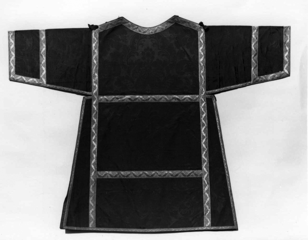 paramento liturgico, insieme - manifattura italiana (primo quarto sec. XX)