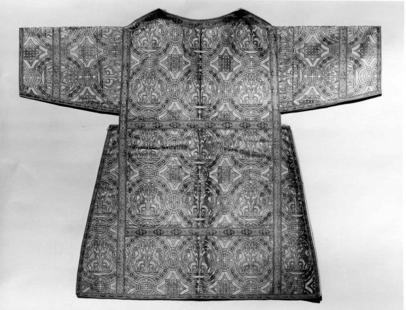 paramento liturgico, insieme - manifattura lombarda (primo quarto sec. XX)
