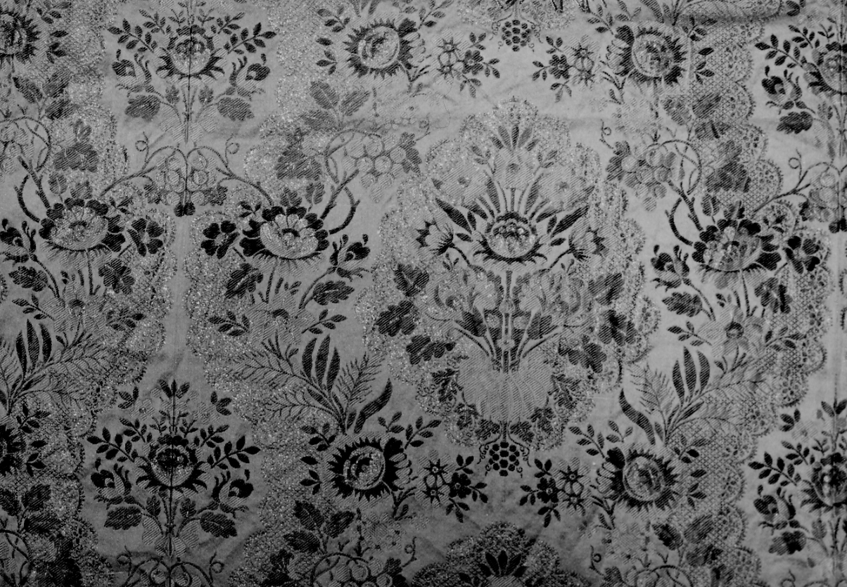 piviale, opera isolata - manifattura piemontese (prima metà sec. XVIII)