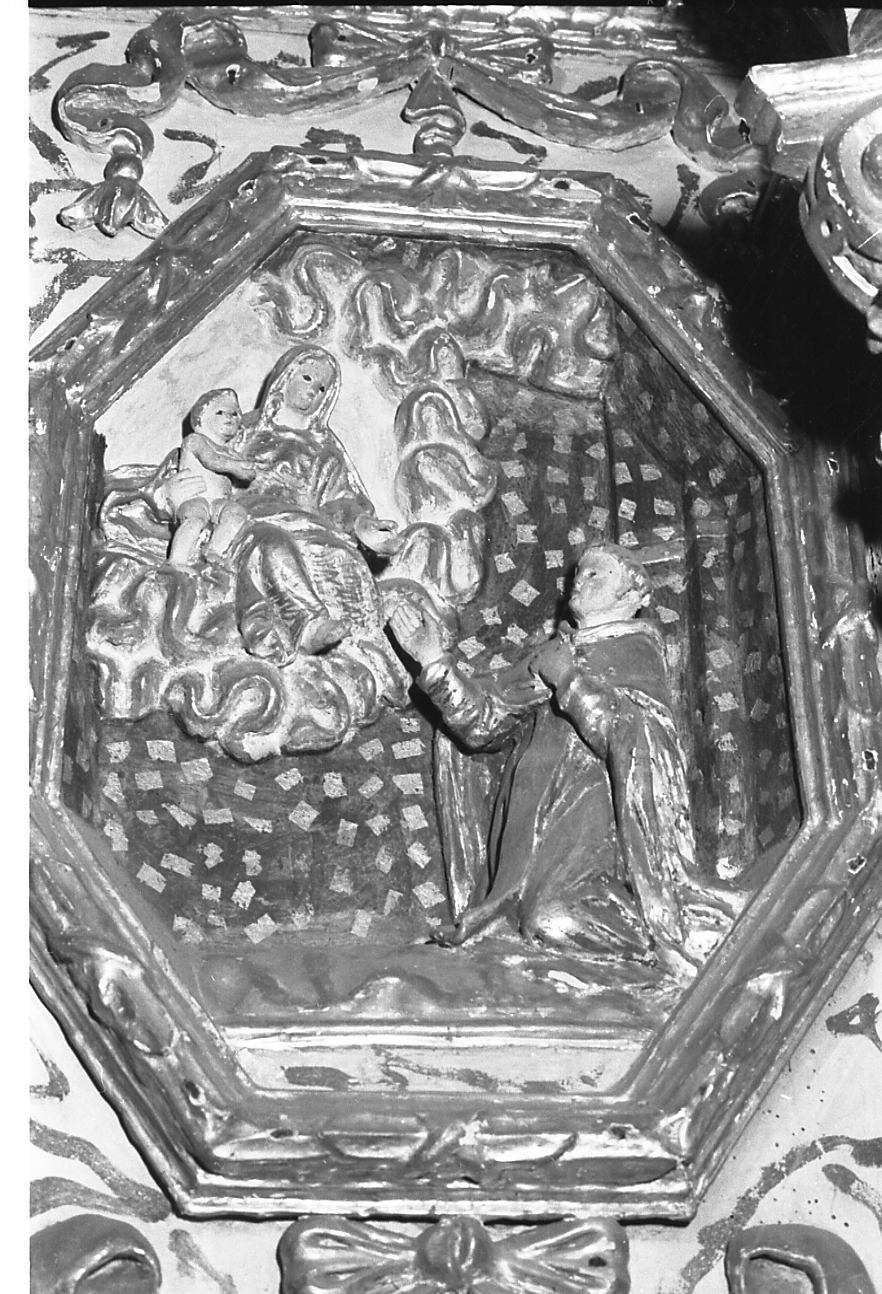San Simone Stock riceve dalla Madonna lo scapolare (rilievo) di Serpentiere Giovanni Battista (fine sec. XVII)