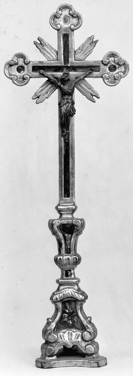 Cristo crocifisso (croce d'altare, opera isolata) - bottega piemontese (seconda metà sec. XVIII)