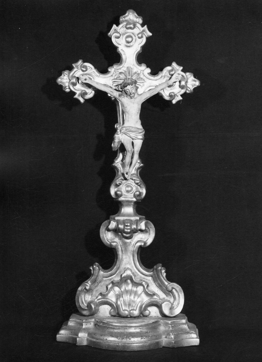Cristo crocifisso (croce d'altare, opera isolata) - bottega piemontese (sec. XVIII)