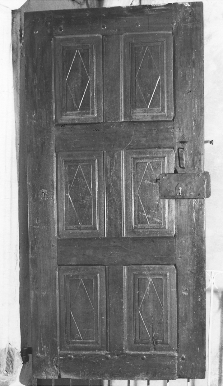 porta - ad un battente, opera isolata - bottega vercellese (fine/inizio secc. XVII/ XVIII)