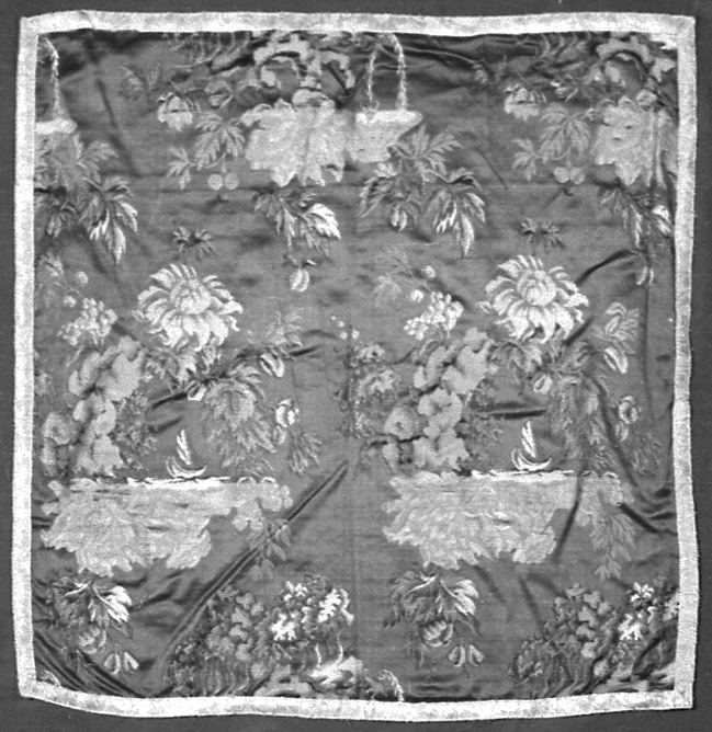 velo di calice, elemento d'insieme - manifattura lionese (secondo quarto sec. XVIII)