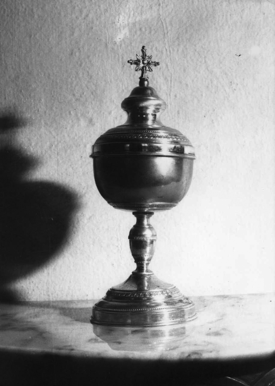 pisside, opera isolata - bottega biellese (seconda metà sec. XIX)