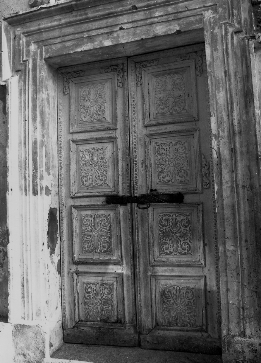 portone, opera isolata - bottega vercellese (prima metà sec. XVIII)