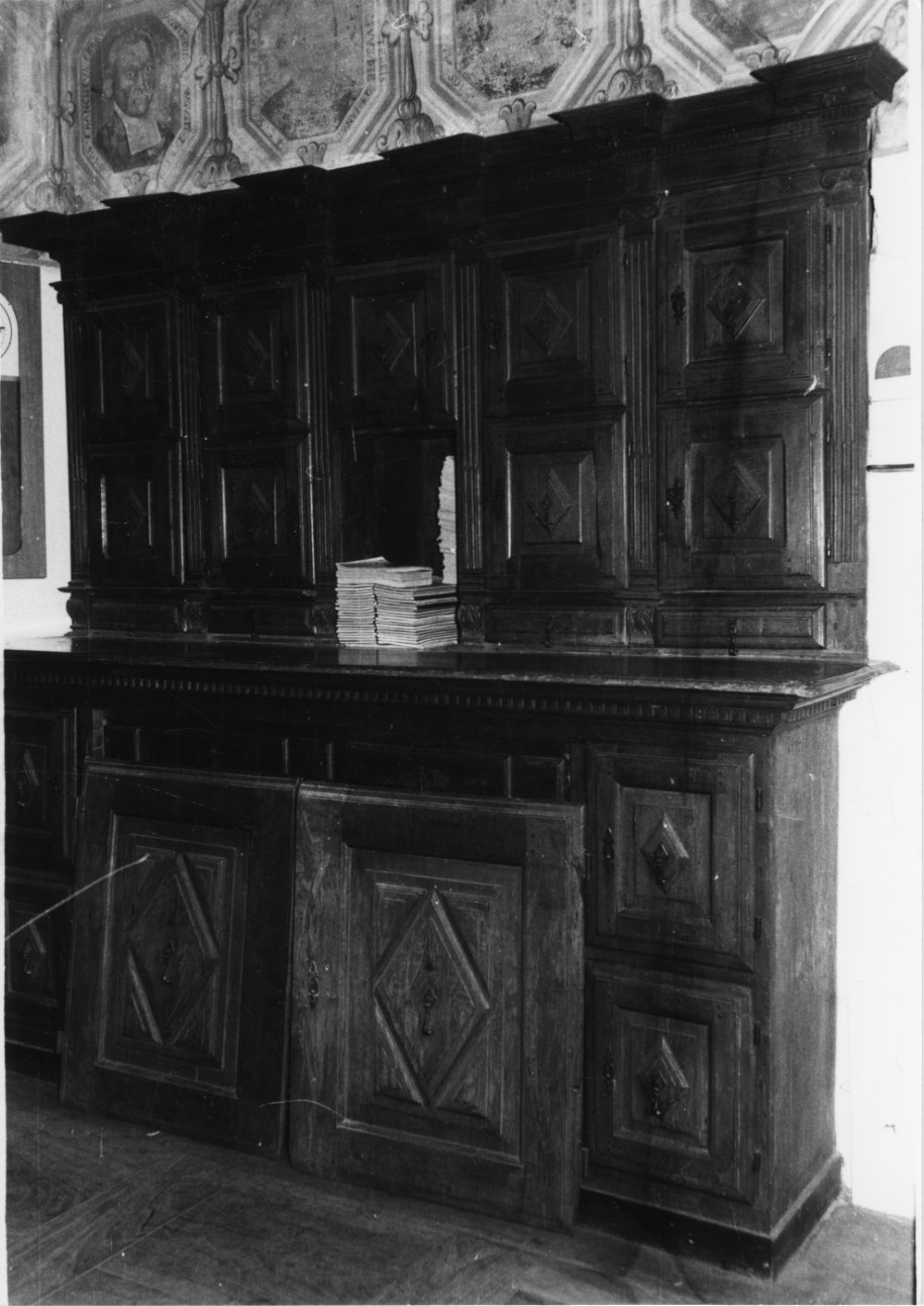 armadio da sacrestia, opera isolata - bottega biellese (terzo quarto sec. XVII)
