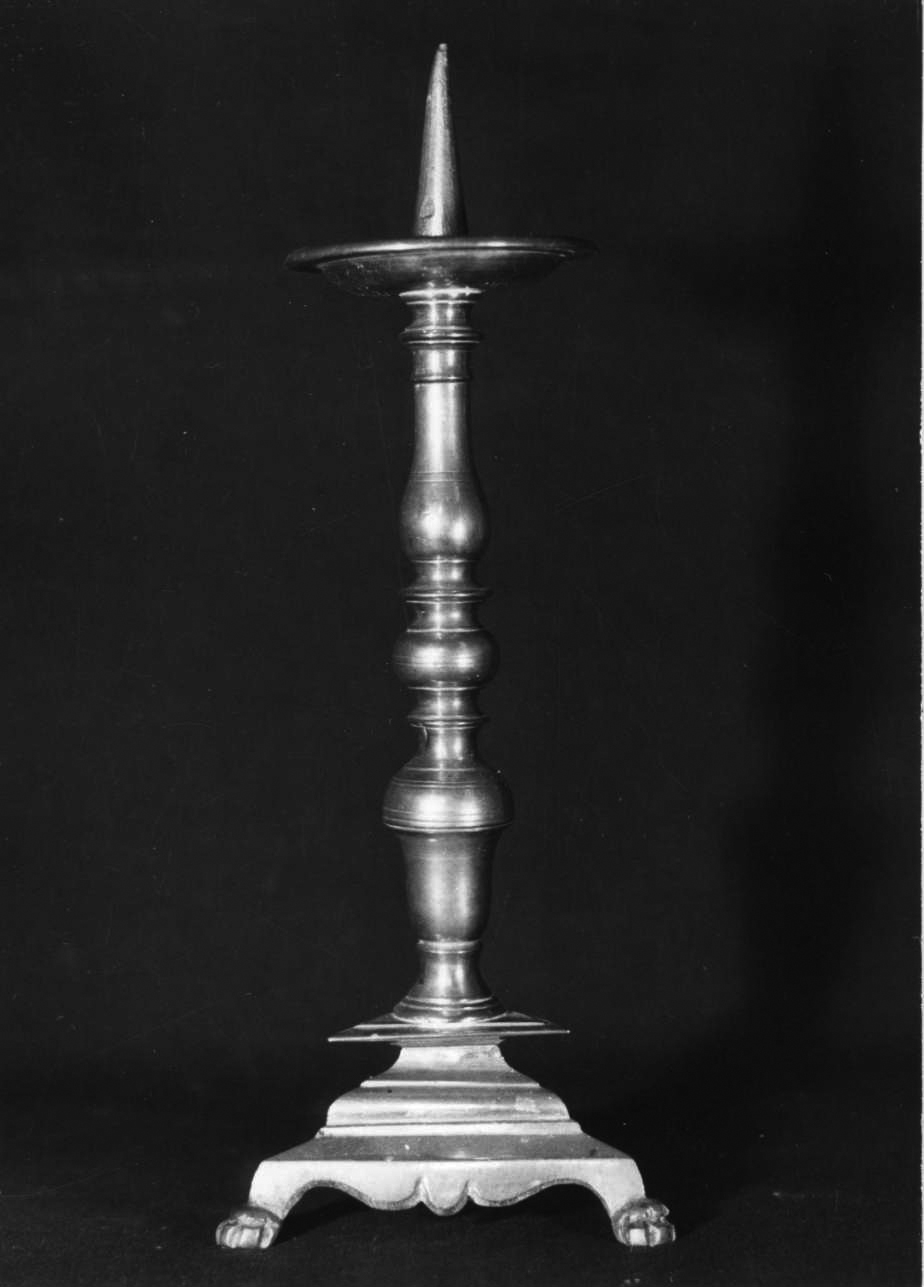 candeliere, serie - bottega vercellese (sec. XVII)