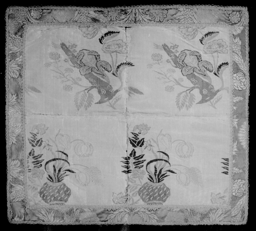 velo di calice, opera isolata - manifattura italiana (ultimo quarto, inizio sec. XVII, sec. XVIII)