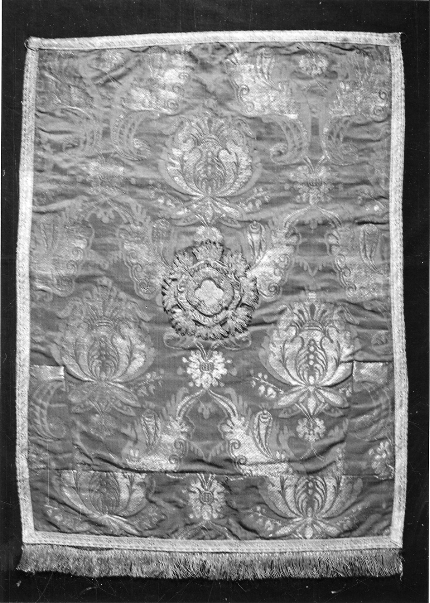 conopeo di tabernacolo, elemento d'insieme - manifattura italiana (ultimo quarto sec. XVIII)
