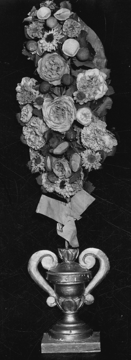 vaso d'altare con composizione floreale, opera isolata - bottega vercellese (seconda metà sec. XVIII)