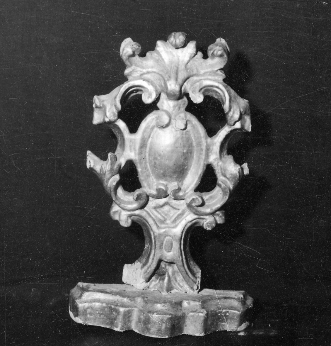 decorazione a intaglio, opera isolata - bottega vercellese (prima metà sec. XVIII)