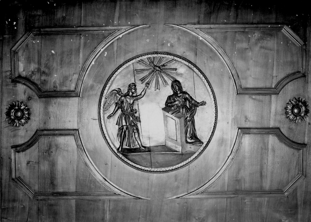 Annunciazione (decorazione a intaglio, elemento d'insieme) - bottega piemontese (sec. XIX)