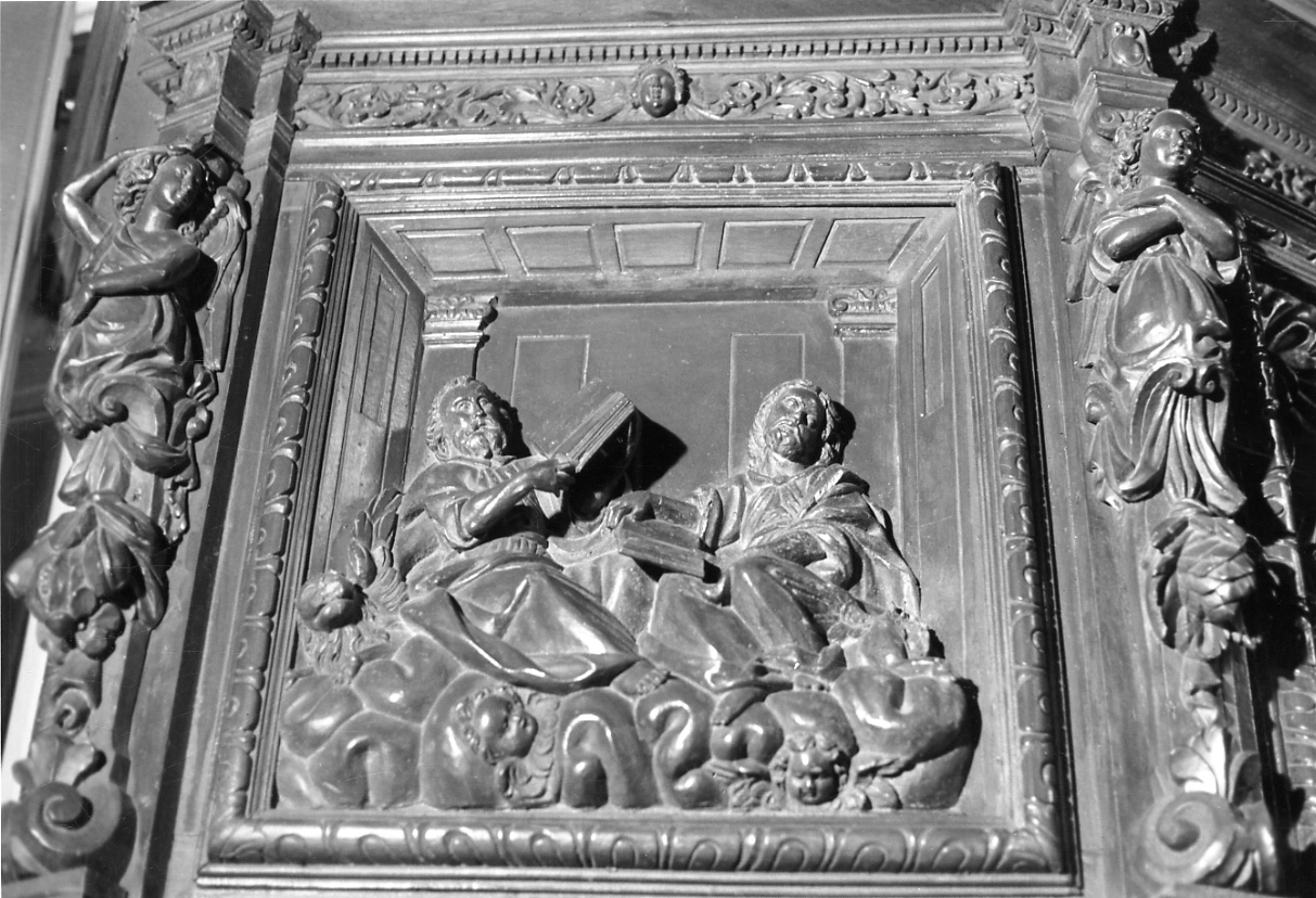 San Marco evangelista e San Luca evangelista (decorazione a intaglio) di Termine Bartolomeo (seconda metà sec. XVII)