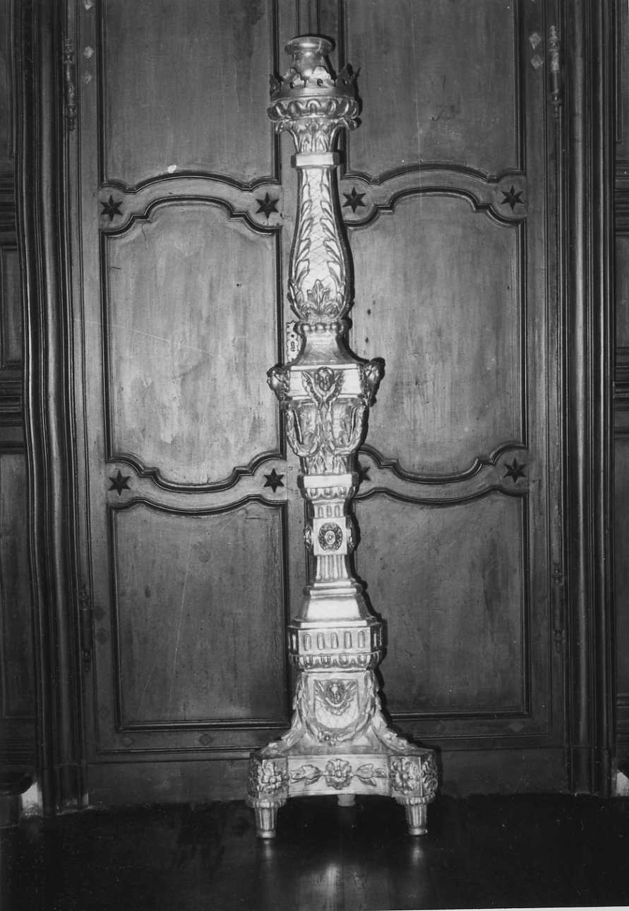 motivi decorativi (candelabro da chiesa, serie) - bottega biellese (seconda metà sec. XVIII)