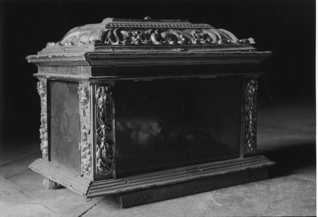 motivi decorativi a festoni con cherubini (reliquiario a teca, opera isolata) - bottega biellese (sec. XVIII)