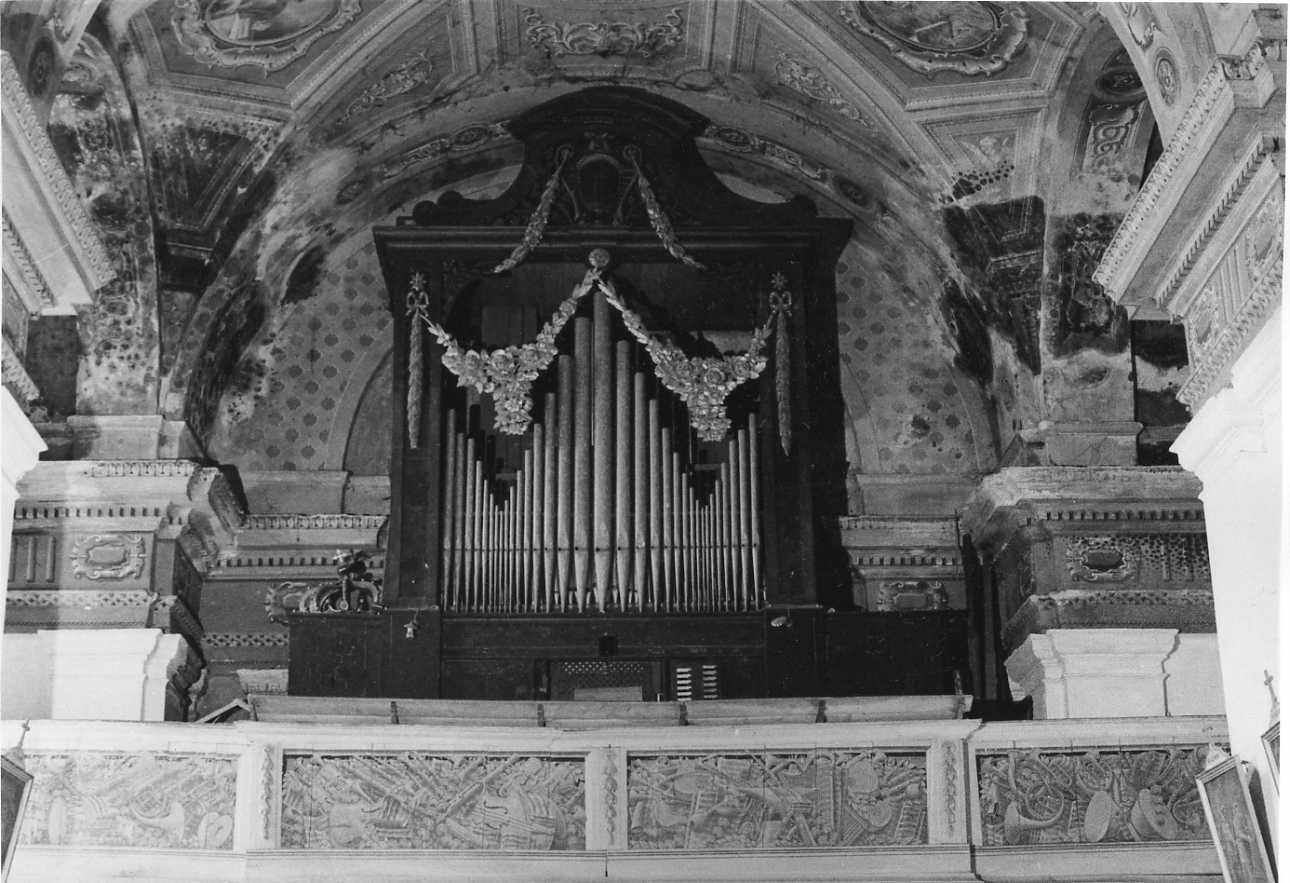 trofeo di strumenti musicali (tribuna d'organo, opera isolata) - bottega piemontese (terzo quarto sec. XVIII)