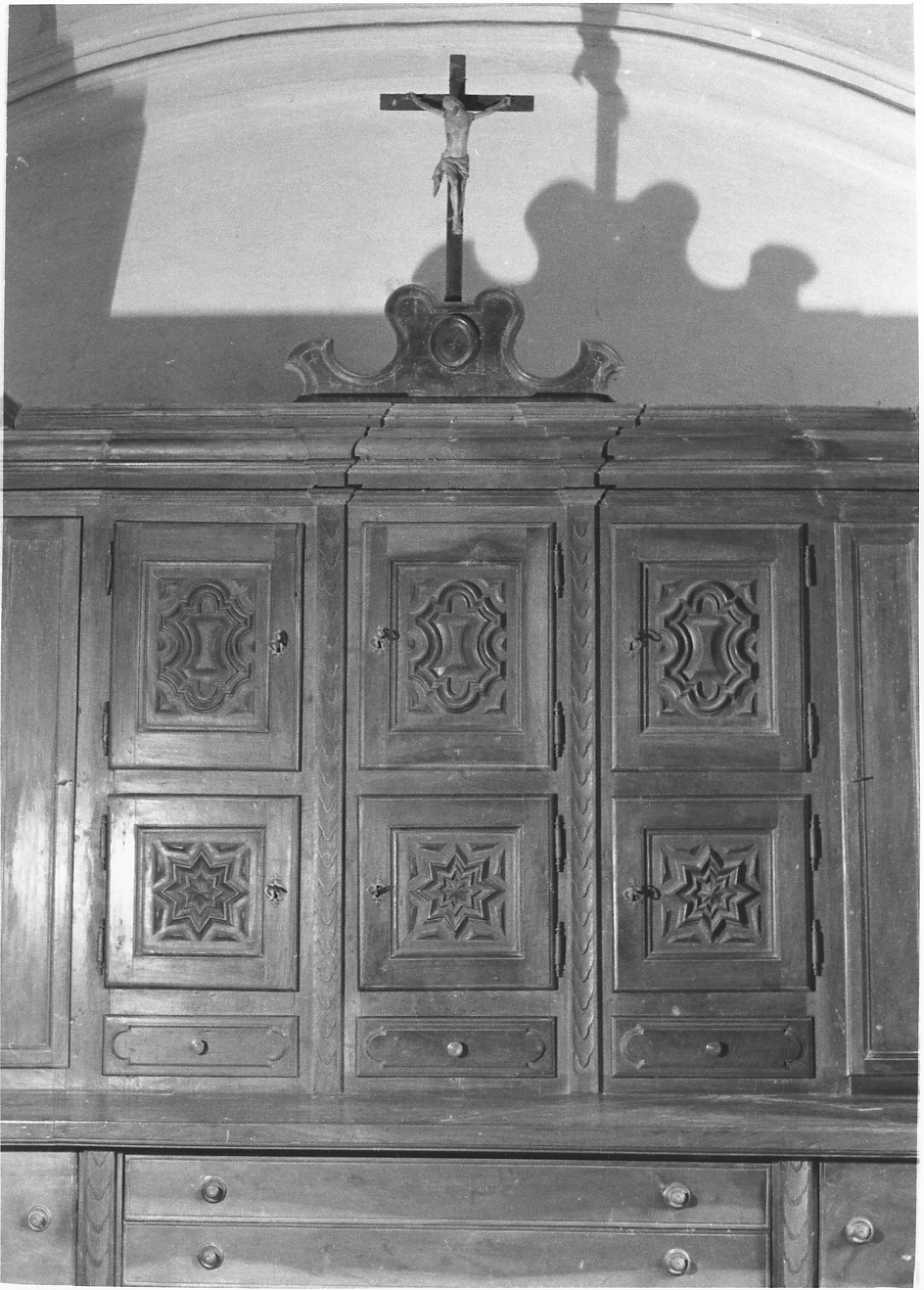 armadio da sacrestia, opera isolata - bottega biellese (prima metà sec. XVIII)