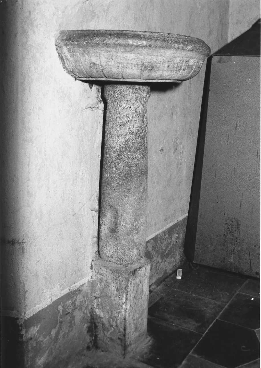 acquasantiera, opera isolata - bottega biellese (sec. XVII)