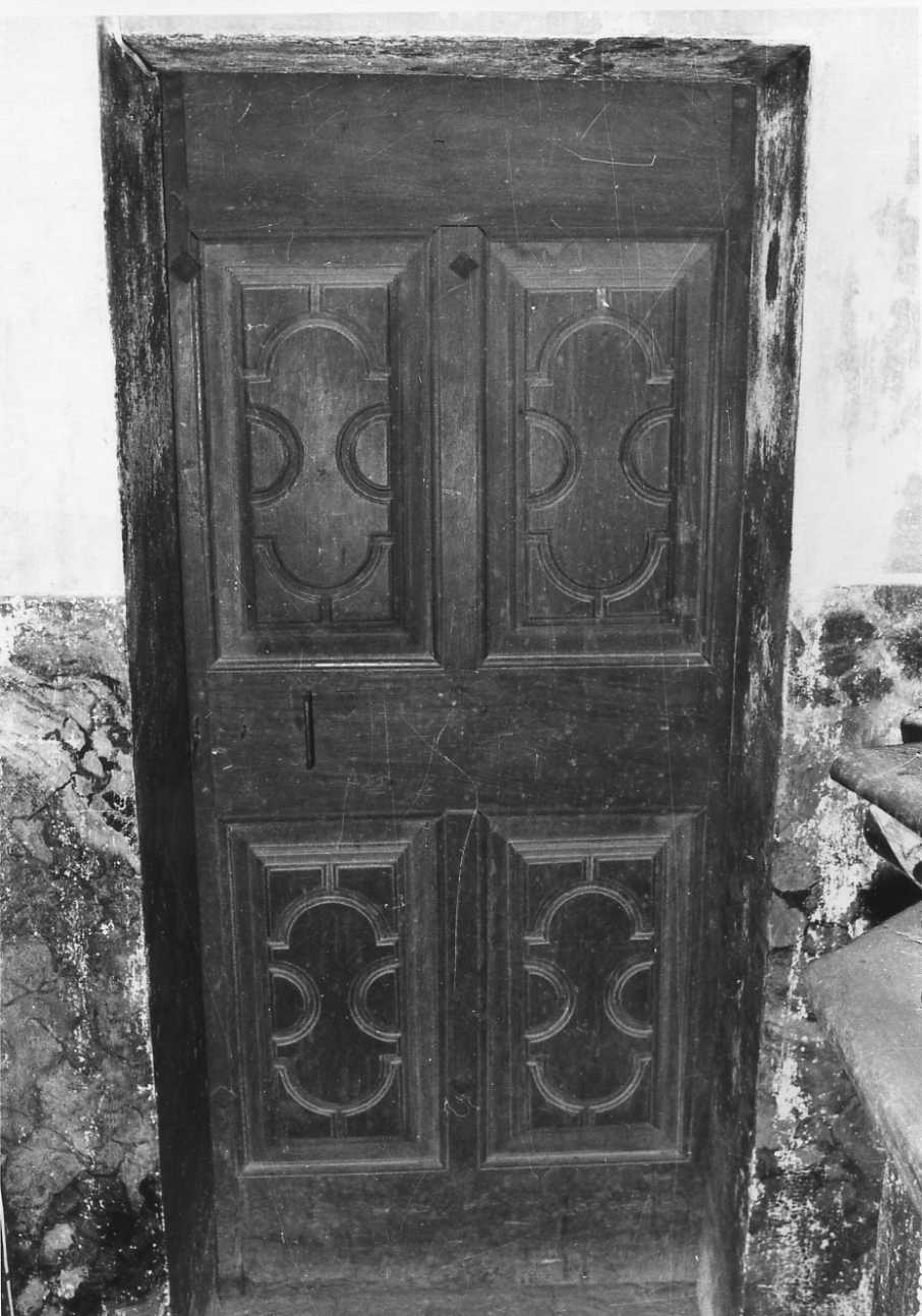 porta - ad un battente, opera isolata - bottega biellese (seconda metà sec. XVII)