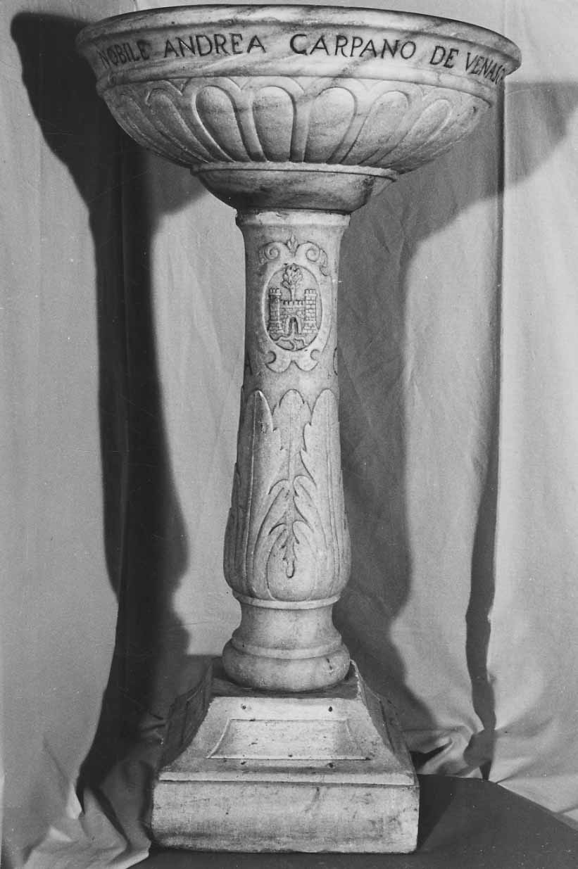 acquasantiera - a fusto, opera isolata - bottega lombardo-piemontese (fine sec. XVI)