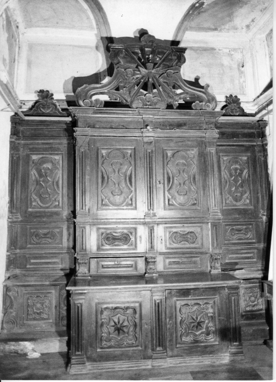 armadio da sacrestia, opera isolata - bottega piemontese (prima metà sec. XVIII)