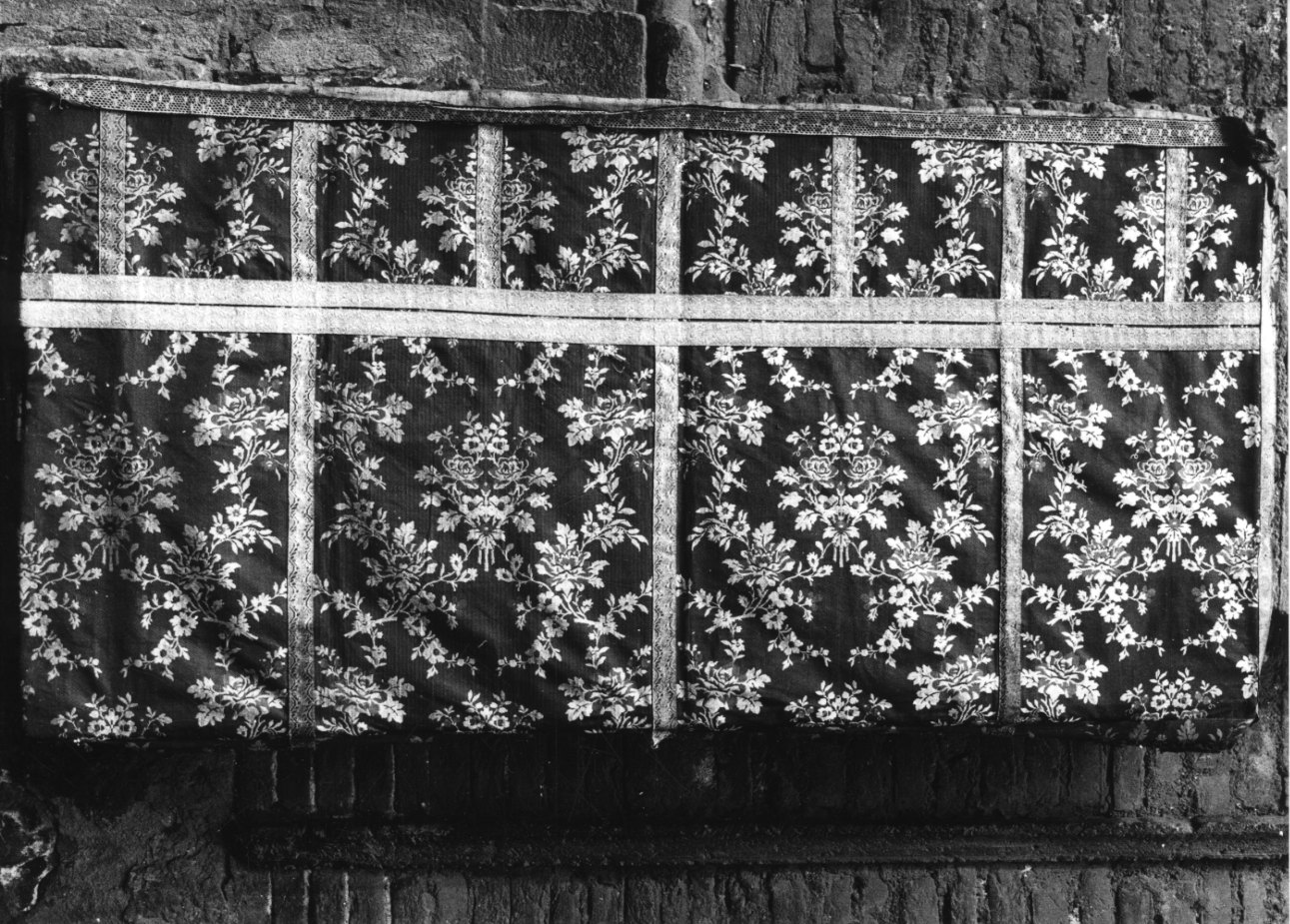 paliotto, opera isolata - manifattura piemontese (prima metà sec. XX)