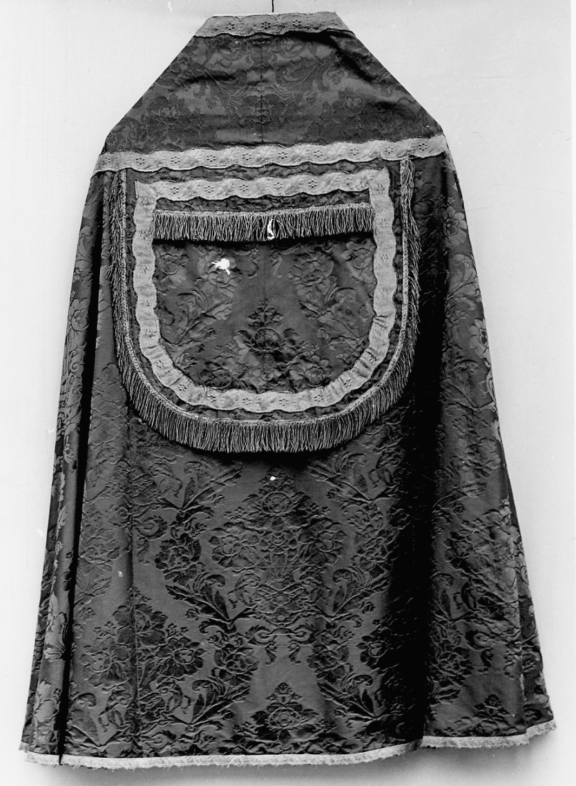 piviale, opera isolata - manifattura piemontese (metà sec. XVIII)