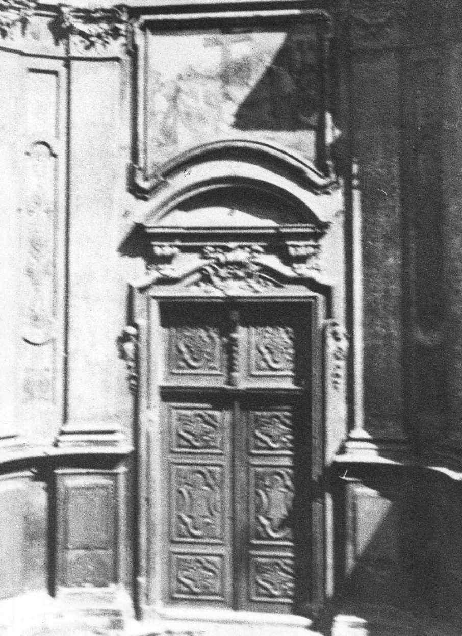 porta - a due battenti, opera isolata di Passerone Spirito (primo quarto sec. XVIII)