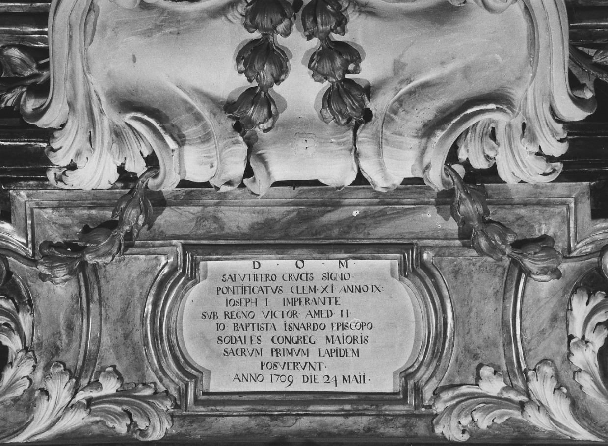 lapide commemorativa, opera isolata - bottega piemontese (prima metà sec. XVIII)