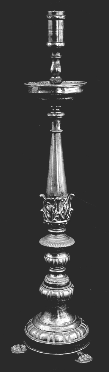 candelabro da chiesa, serie di Bertarelli Fratelli Ditta (attribuito) (inizio sec. XX)