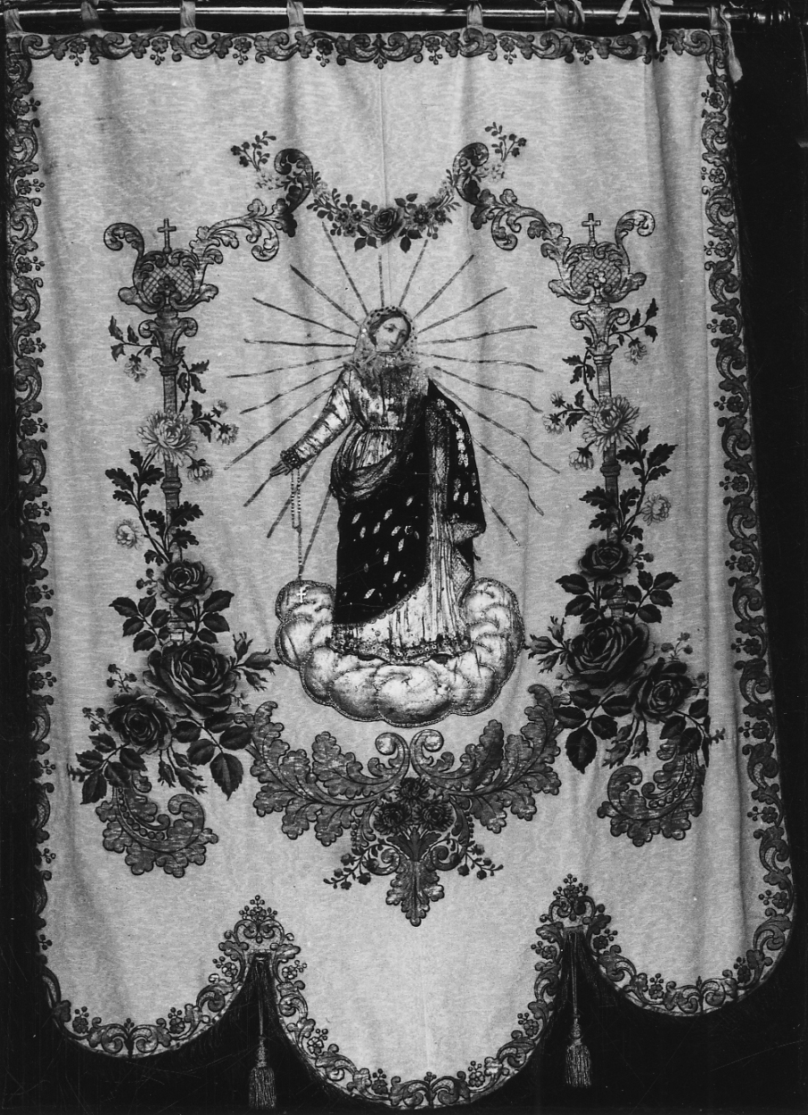 Madonna del Rosario (decorazione a ricamo, elemento d'insieme) - manifattura cuneese (metà sec. XIX)