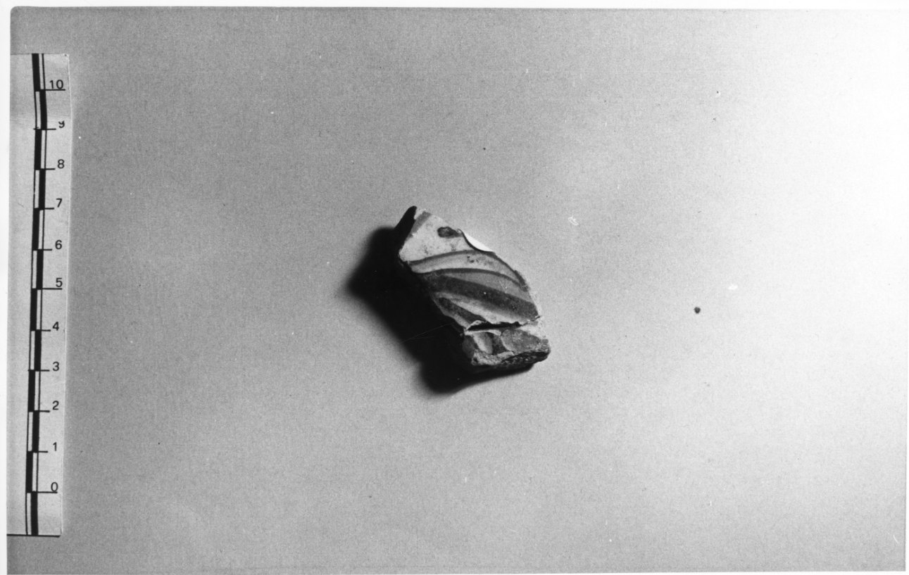 piatto, frammento - bottega Italia settentrionale (sec. XV, sec. XVI)