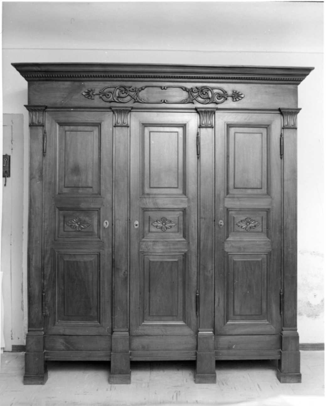 armadio da sacrestia, opera isolata - bottega piemontese (metà sec. XIX)