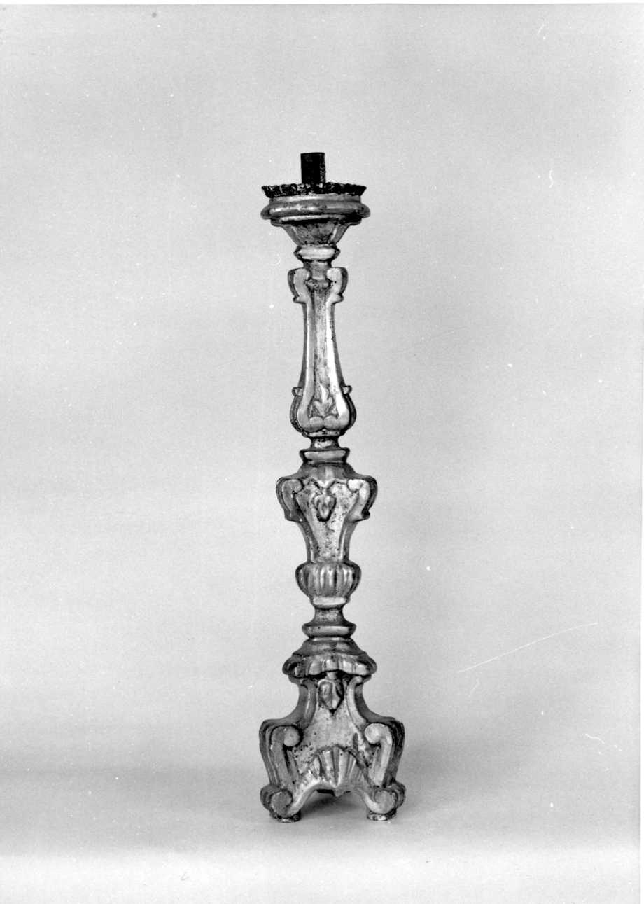 candeliere d'altare, serie - bottega piemontese (metà sec. XVIII)