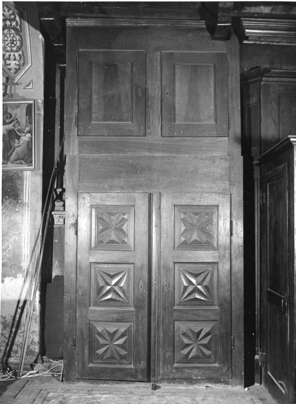 armadio, opera isolata - bottega saluzzese (fine sec. XVII)